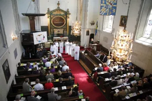<b class=qtipBold><figcaption>Swedish Church Confirmations</figcaption></b><br>Swedish Church Confirmations at Ulrika Eleonora Swedish Church in London<br><em>© Paul Brown</em> Swedish Church Confirmations