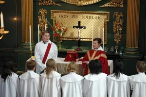 <b class=qtipBold><figcaption>Swedish Church Confirmations</figcaption></b><br>Swedish Church Confirmations at Ulrika Eleonora Swedish Church in London<br><em>© Paul Brown</em> Swedish Church Confirmations